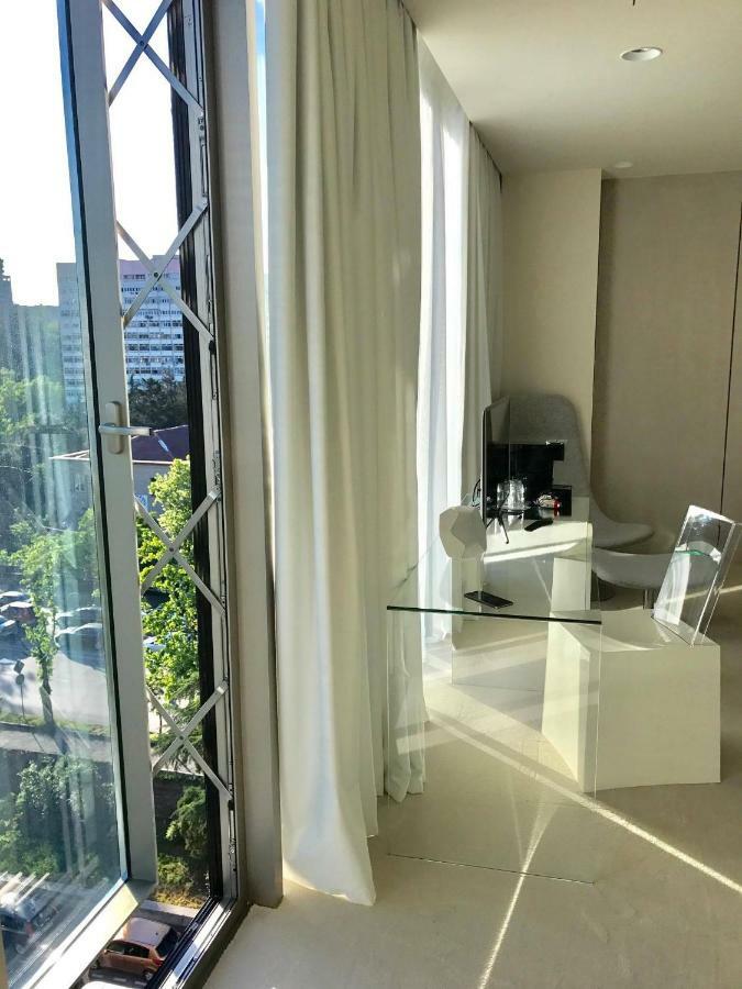 The Grove Design Hotel